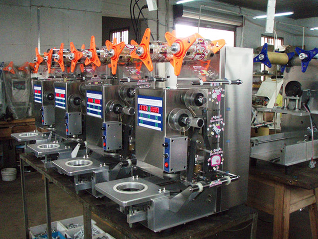 Cups sealing machines in Stock